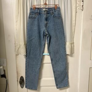 Vintage Levi’s 550 relaxed fit tapered leg size 4M